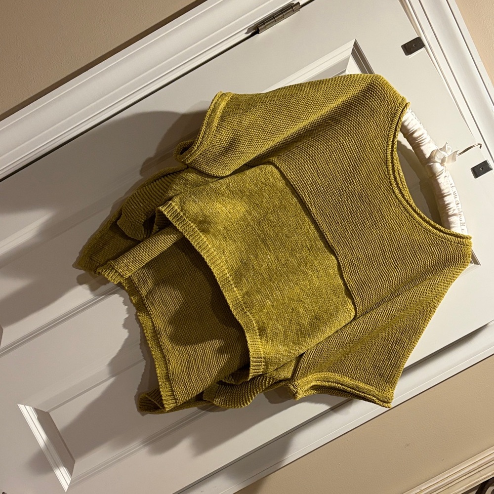 Mes Soeurs et moi Mustard Knit Top Small